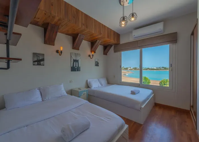 Beautiful 4 Bdr With Private Pool Villa