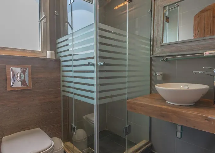 Beautiful 4 Bdr With Private Pool Villa *